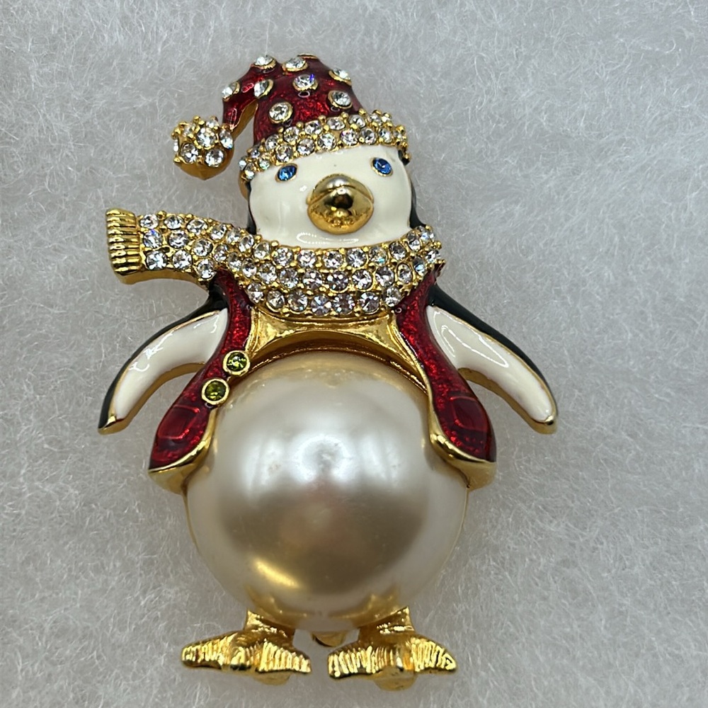 Vintage Christopher Radco Penguin Christmas Brooch Collectible Exceptional